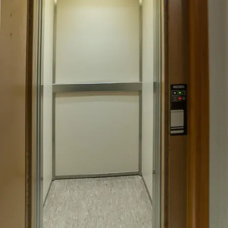 Apartament 100mt To Centre *