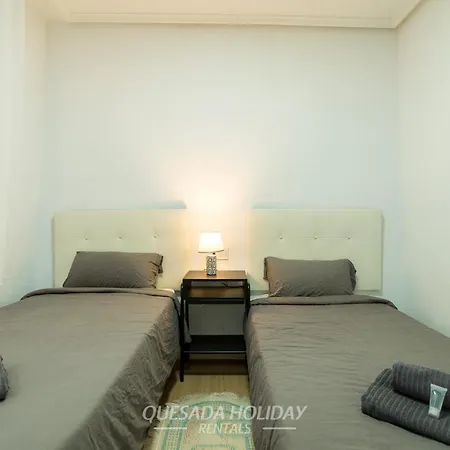 100mt To Centre Apartament